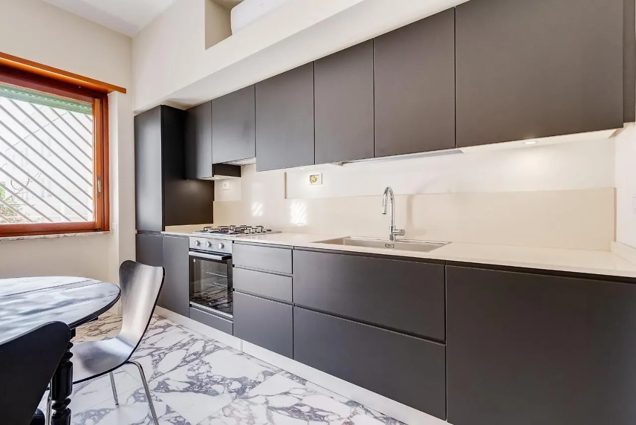 Bmga L Chic And Charm 3Bdr Apt In Coppede District Apartment Rome Italy